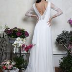 robe-de-mariee-elsa-gary-2019-saintgermain-manches-longues-dos-fluide.jpg