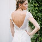 robe-de-mariee-elsa-gary-2019-beryl-dos-plumetis-intemporelle.jpg