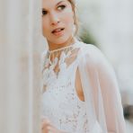 feuille-collier-voile-plume-elsa-gary-2020-robe-de-mariee-8.jpg
