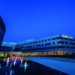 aquatis-hotel-batiment-exterieur-nuitnuno-acacio-cmjn.jpg