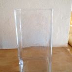 2 grands vases de 28 cm de haut x 14 cm x 14 cm : 8.-/pièce