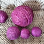 Lot de boules violettes déco table (2.-/lot)
