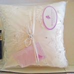 Coussin d'alliance et strass cheveux NEUFS (10chf)