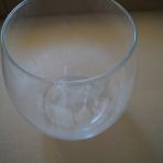 3 grands verres ovales (H : 16.5 et 13 cms Diamètre) CHF 5.- pièce
