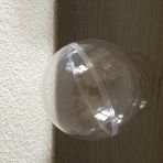 4x boules en plexi transparent 8cm 2.-/pièce
4x boules en plexi transparent 10cm 2.50/pièce
3x boules en plexi transparent 12cm 3.50/pièce.
