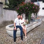 Jeunes mariés au soleil